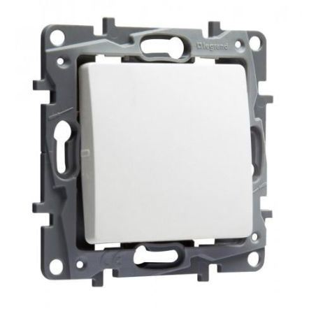 LNILOE1KLP Baltas jungiklis Niloe Step Legrand 764500 iš UAB SINTAS
