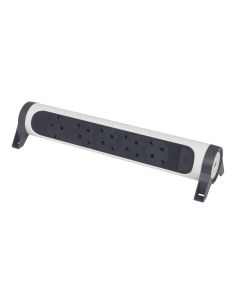 LEGRAND694546 5-vietų ilgiklis su įžeminimu Legrand 694546 (be laido, su jungikliu, baltas) iš UAB SINTAS