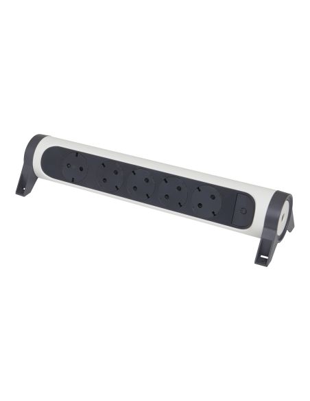 LEGRAND694546 5-vietų ilgiklis su įžeminimu Legrand 694546 (be laido, su jungikliu, baltas) iš UAB SINTAS