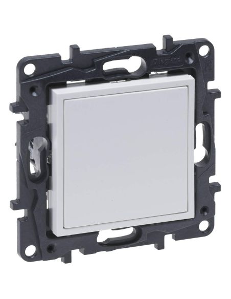 LNILOEAKLEB Balta aklė Niloe Step Legrand 863100 iš UAB SINTAS
