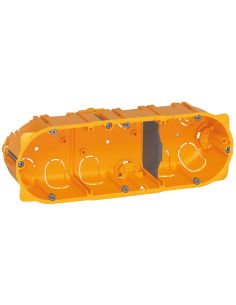 L080053 3 vietų dėžutė į gipsą Legrand 080053 (50mm) iš UAB SINTAS 2